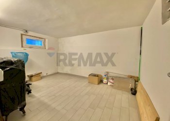 Ufficio - Three-room apartment Via unità
 
26, Salsomaggiore Terme - photo 35