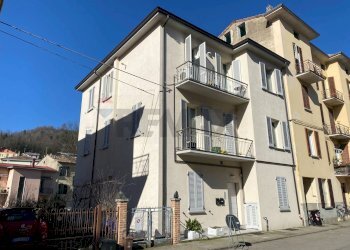 Edificio all\'aperto - Three-room apartment Via unità
 
26, Salsomaggiore Terme - photo 40