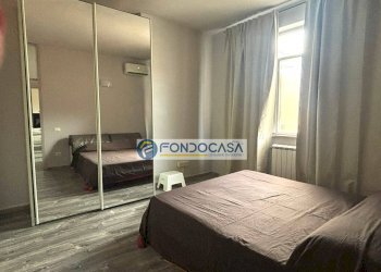 Camera matrimoniale - Three-room apartment via cavour, Carrara - photo 13