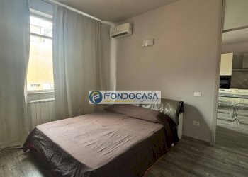 Camera matrimoniale - Three-room apartment via cavour, Carrara - photo 18