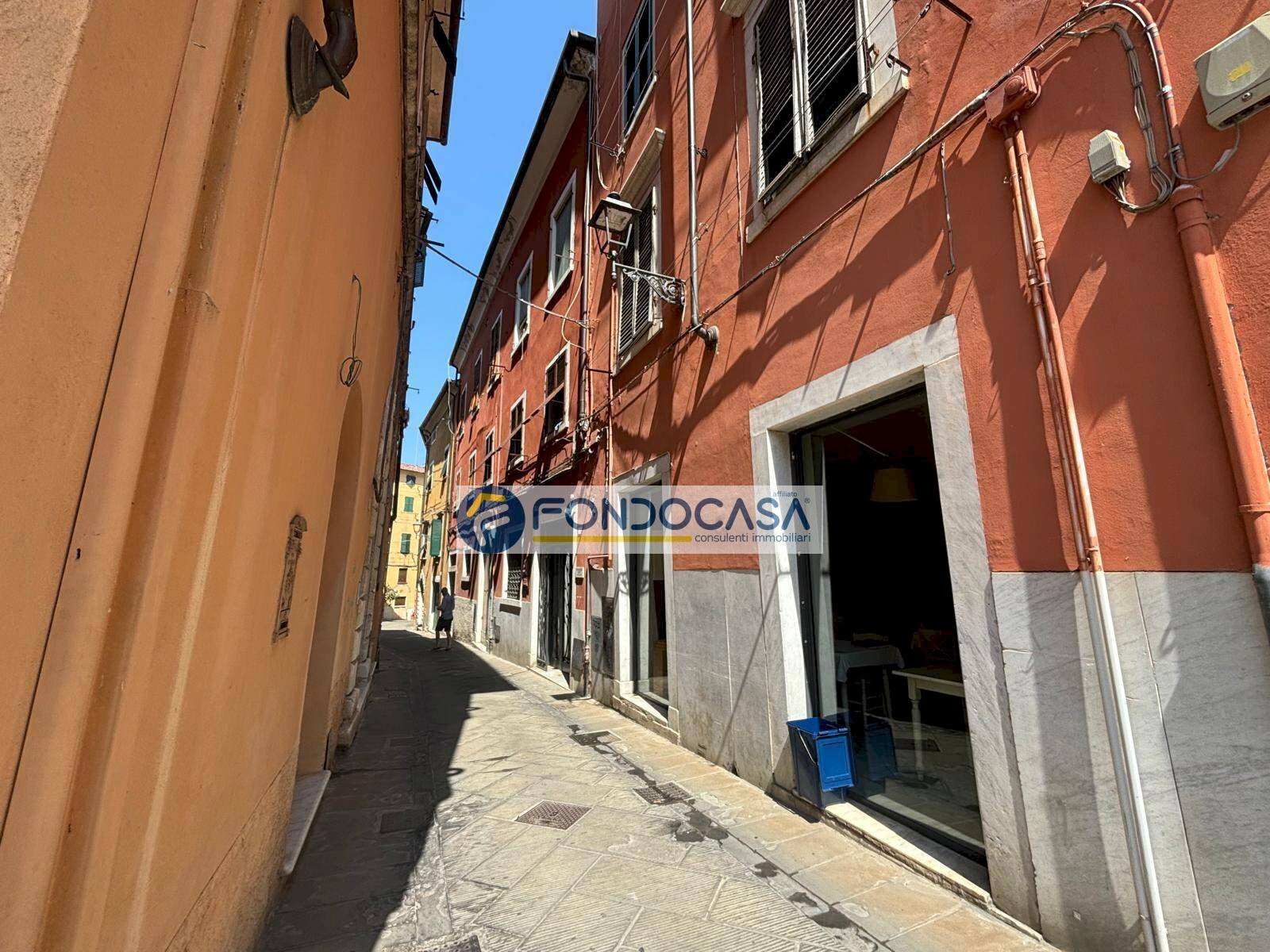 Esterno - Quadrilocale Via rossi, Carrara - foto 1