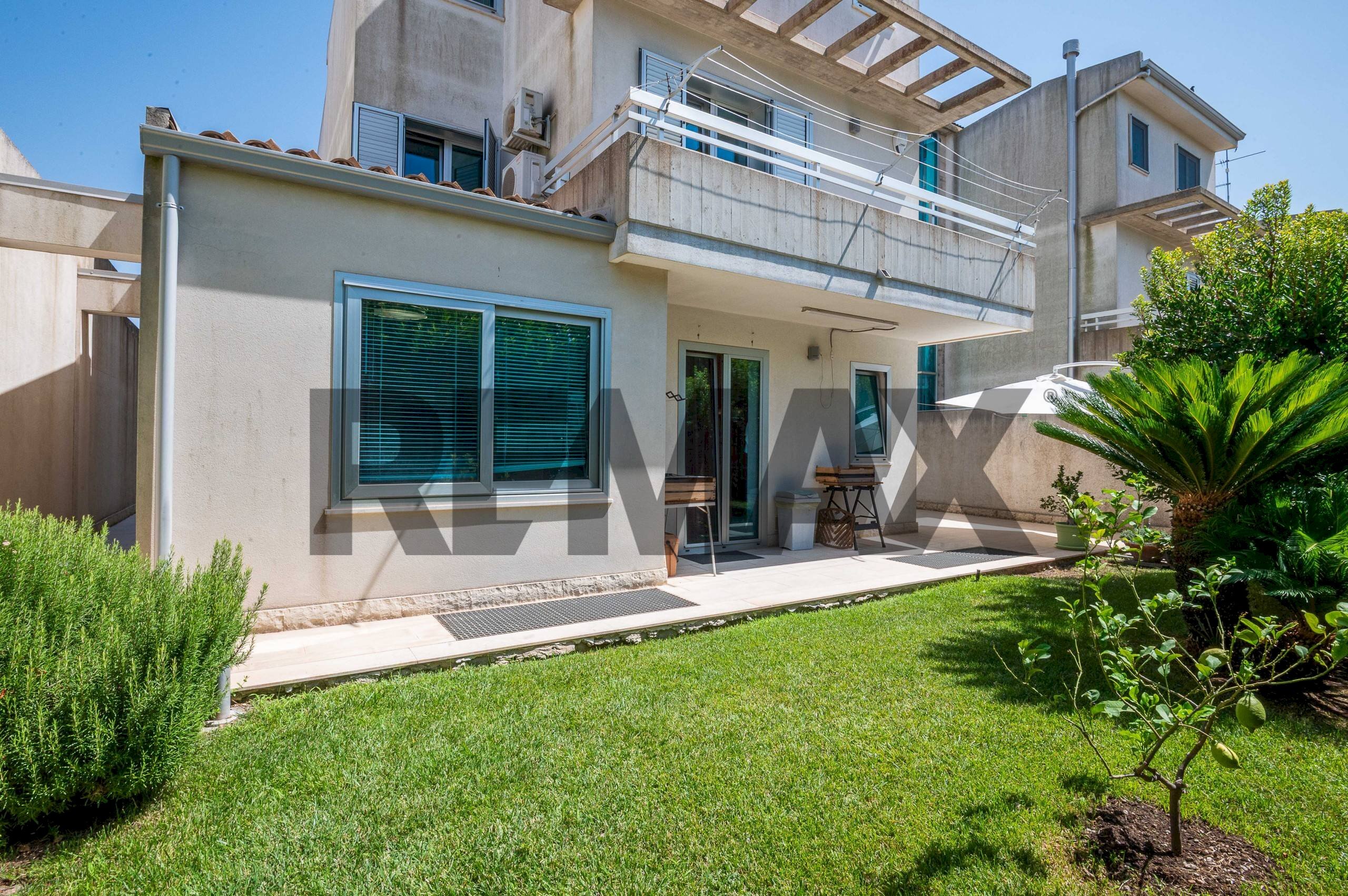 Casa all\'aperto - Villa via Palmiro Togliatti
 
46/A, Ragusa - photo 3