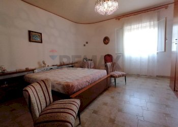 Camera / camera da letto - Villa Via Guatemala
 
1, Vittoria - foto 20