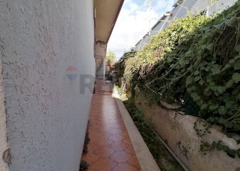Giardino - Villa Via Guatemala
 
1, Vittoria - foto 30