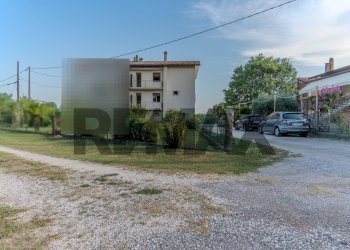 Edificio all\'aperto - Semi-detached house Via Piave Nuovo
14, Jesolo - photo 32