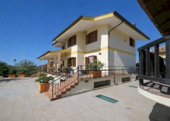 Facciata - Villa via Colle Pisano, Frascati - photo 3