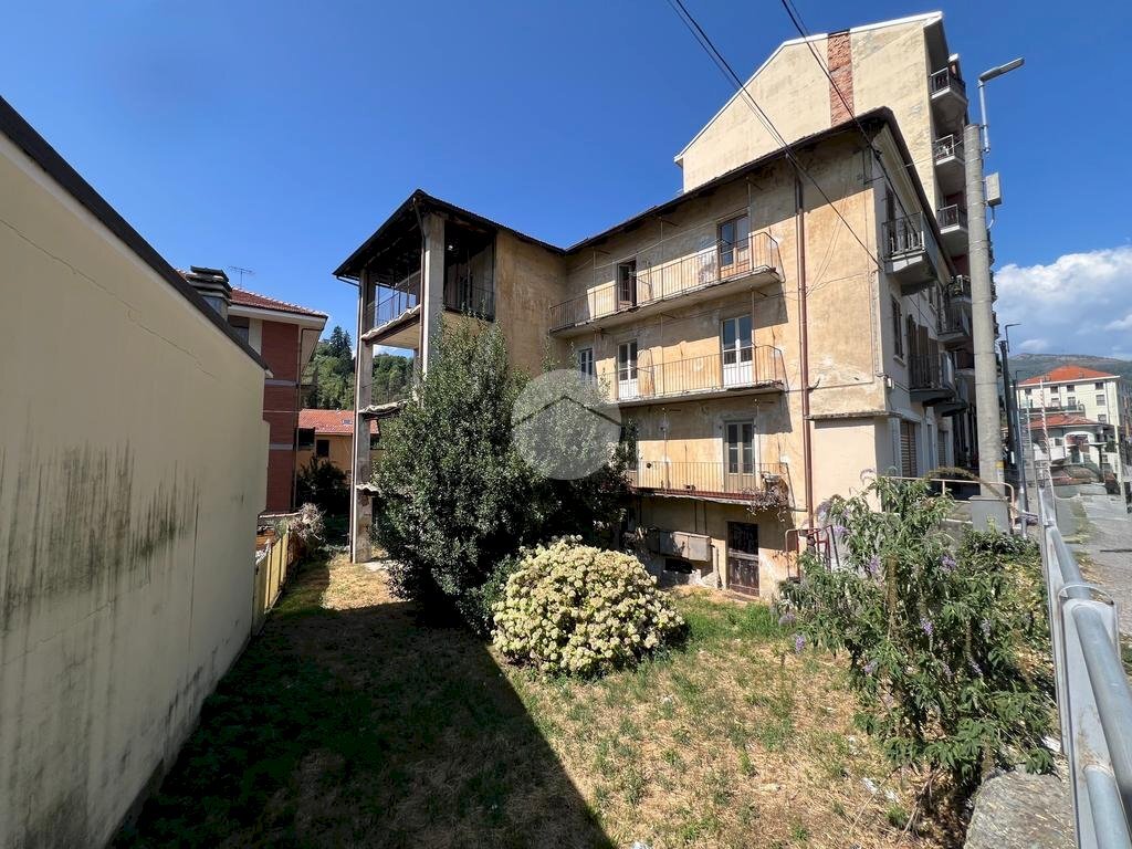 Stabile - Palazzo Via Giacomo Matteotti, Lanzo Torinese - foto 1