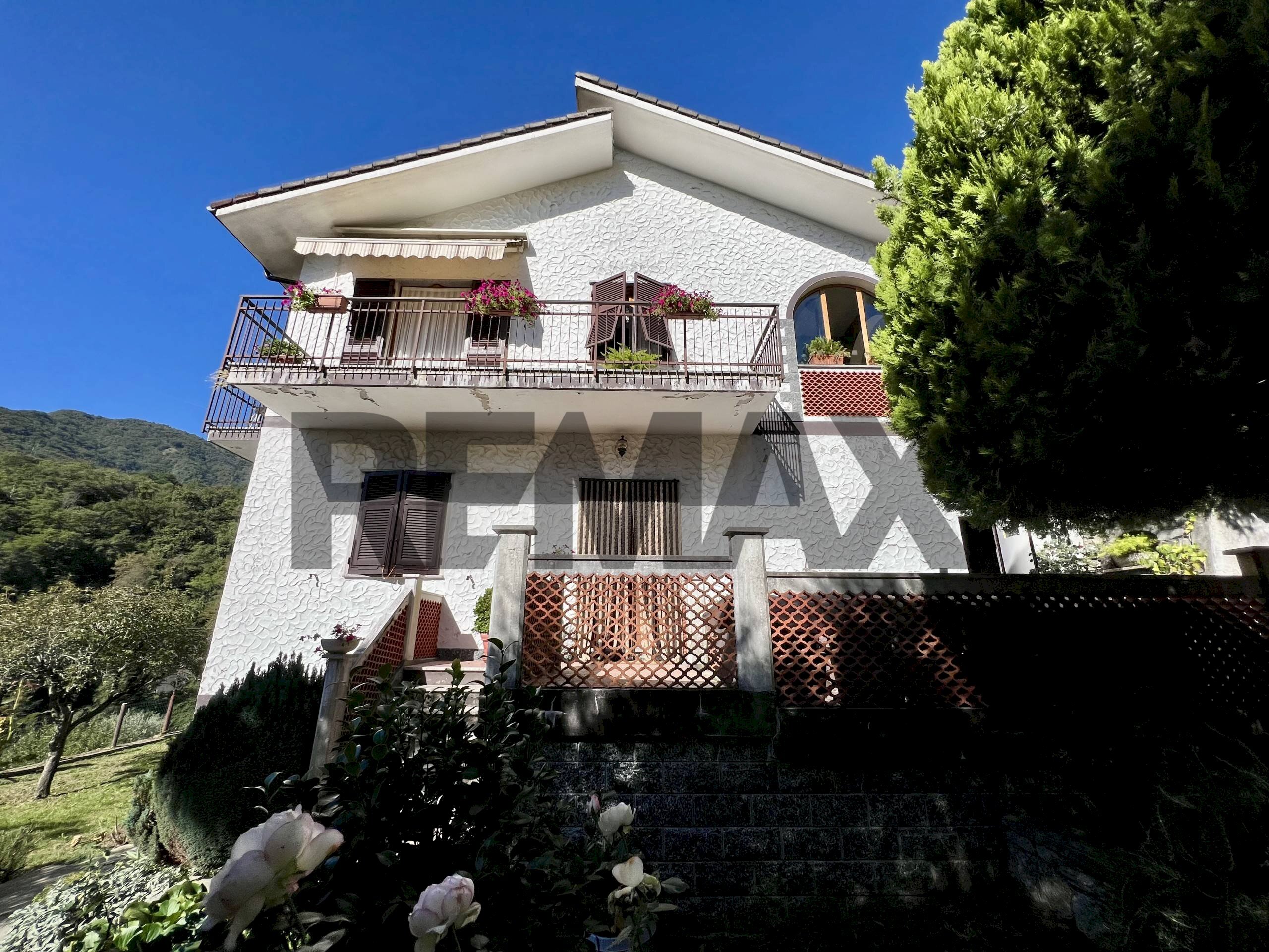 Small Villa via Vittorio Veneto, 56
Borzonasca, Borzonasca - photo 2