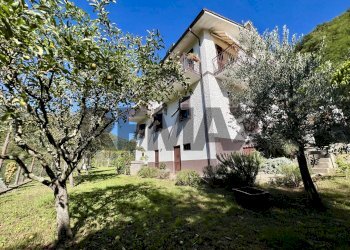 Small Villa via Vittorio Veneto, 56 
 Borzonasca, Borzonasca - photo 3