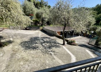 Independent house localita Fontana, 1 
 Castiglione Chiavarese, Castiglione Chiavarese - photo 1
