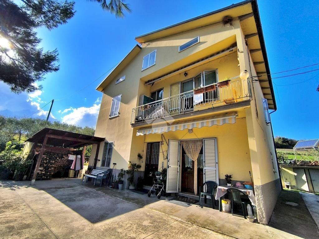 Independent house via Marrone, Tavullia - photo 1