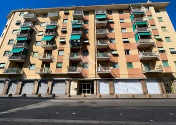 Apartment Via Filippo Bettini, Genova (neighborhood Bolzaneto) - photo 1