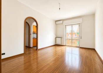 Apartment Via Filippo Bettini, Genova (neighborhood Bolzaneto) - photo 4