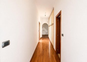 Apartment Via Filippo Bettini, Genova (neighborhood Bolzaneto) - photo 13