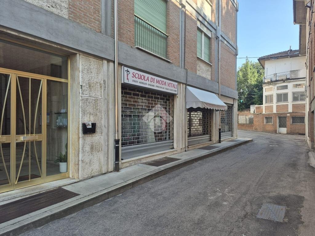 Office Via Belriguardo, Ferrara - photo 1