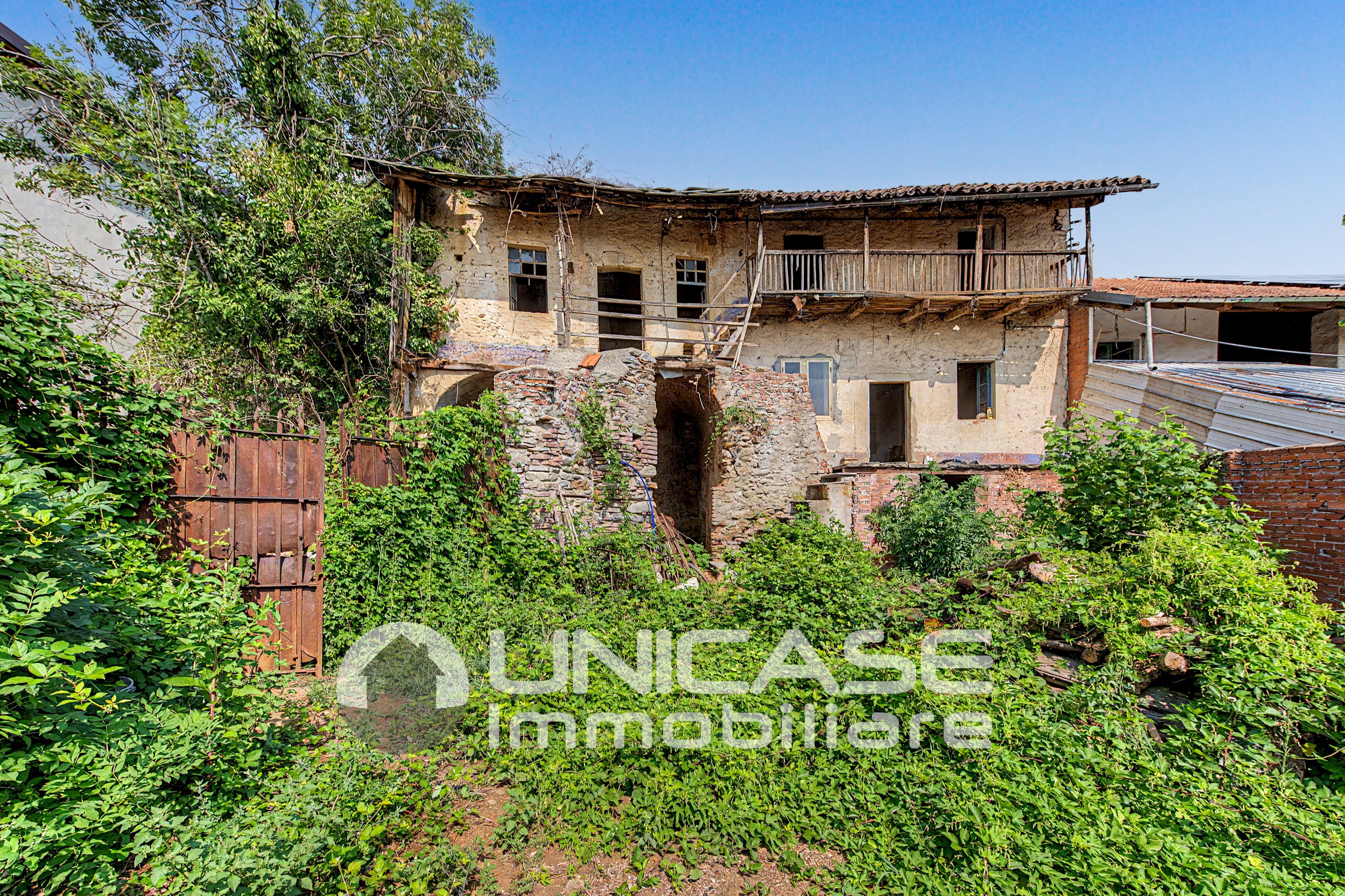 Portion of a house STRADA CAFFARO, 16, Bricherasio - photo 1