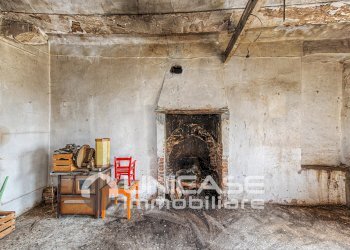Portion of a house STRADA CAFFARO, 16, Bricherasio - photo 6