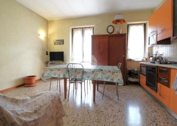 Three-room apartment Via Sussetto Fratelli, Brandizzo - photo 3