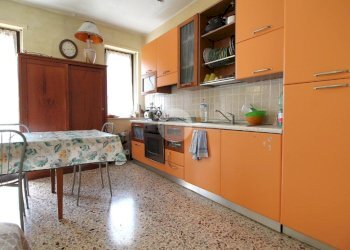 Three-room apartment Via Sussetto Fratelli, Brandizzo - photo 6