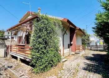 Foto 1 - Villa VIA DEI MARTIRI, Taurasi - photo 1