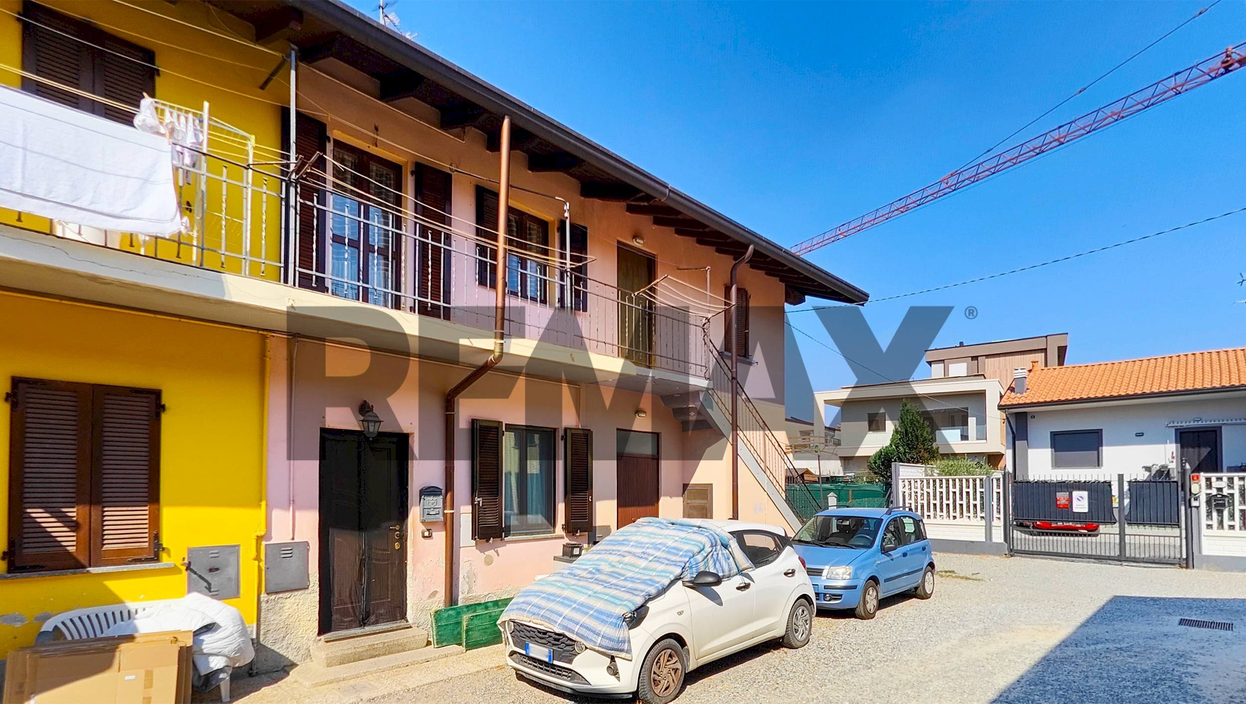 Edificio all\'aperto - Trilocale garibaldi
 
35, Misinto - foto 1