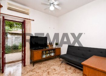 Soggiorno - Casa indipendente Via Alessandro Manzoni
 
37, Mascali - foto 12