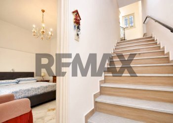 Scale - Casa indipendente Via Alessandro Manzoni
 
37, Mascali - foto 15