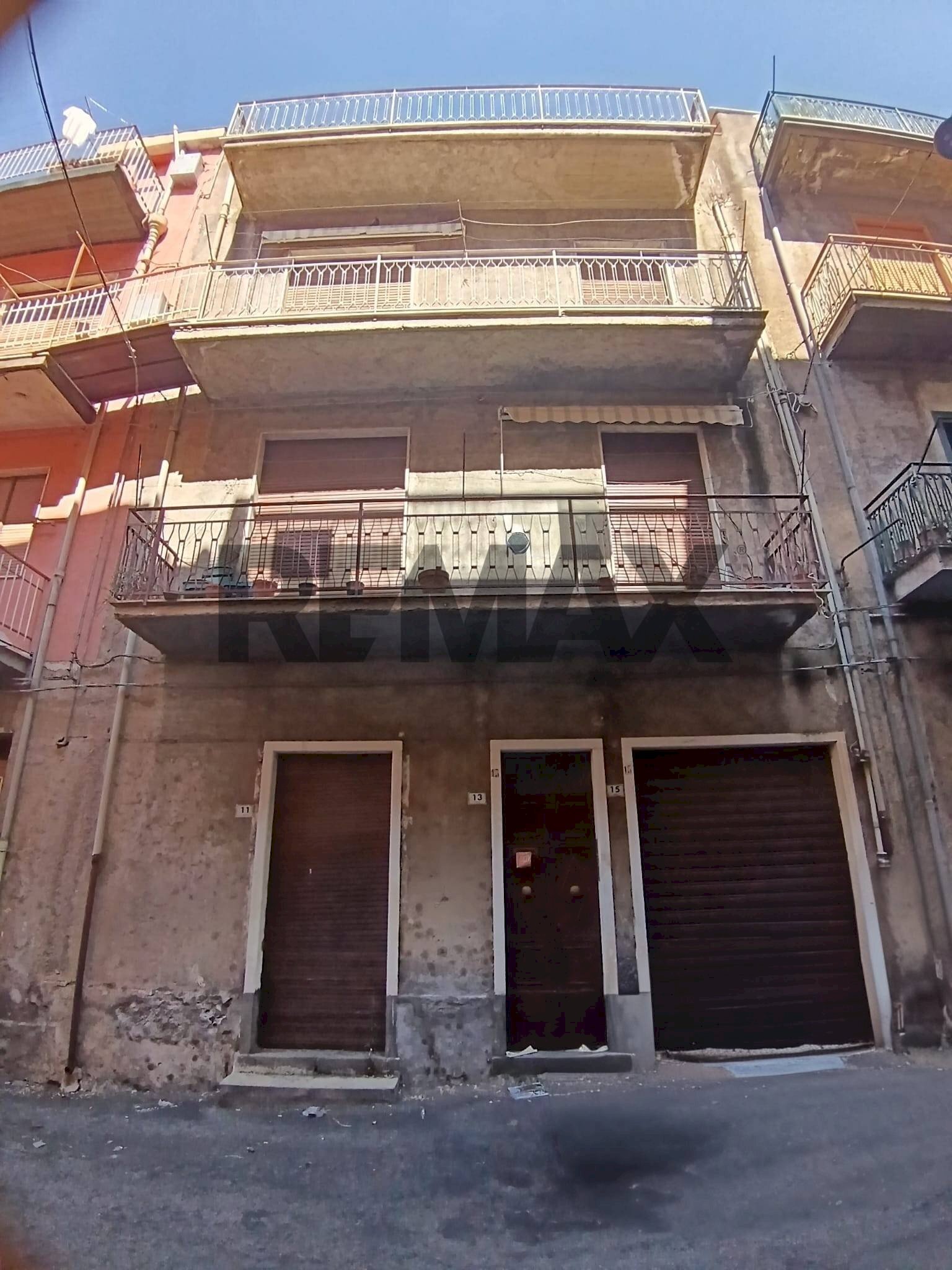 Edificio all\'aperto - Casa indipendente Via Liguria
 
11/13, Paterno - foto 1