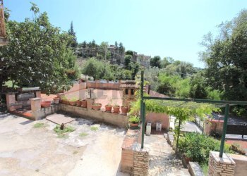 Terrazza - Semi-detached house Via Rocca Sant'Angelo
 
46, Assisi - photo 23