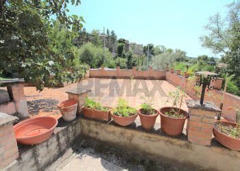 Terrazza - Semi-detached house Via Rocca Sant'Angelo
 
46, Assisi - photo 27
