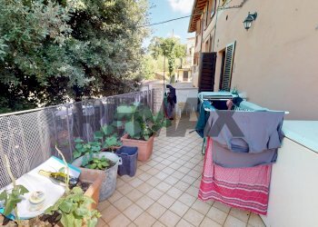 Terrazza - Three-room apartment Via Francescana
 
2, Deruta - photo 3