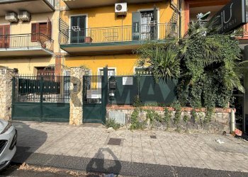 Edificio all\'aperto - Trilocale Via della Regione
 
68, San Giovanni la Punta - foto 1
