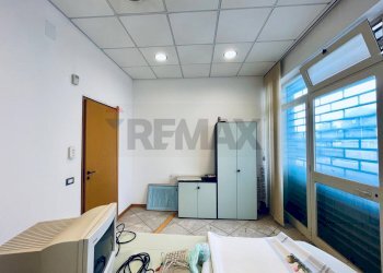 Camera / camera da letto - Office Viale Autonomia
 
18, Caltagirone - photo 12