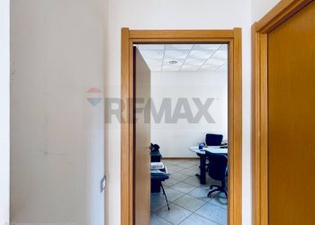 Hall / corridoio - Office Viale Autonomia
 
18, Caltagirone - photo 17