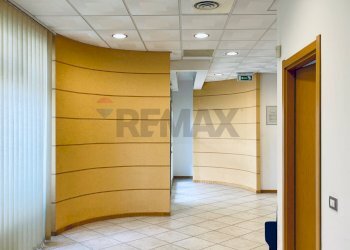 Hall / corridoio - Office Viale Autonomia
 
18, Caltagirone - photo 35