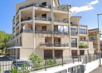Edificio all\'aperto - Bilocale via lauricella
 
5, Siracusa - foto 1