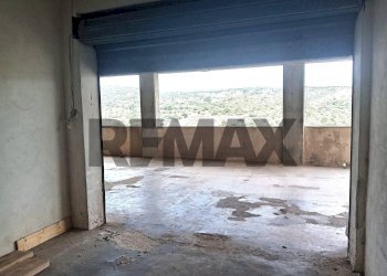 Parcheggio - Box Via I Maggio
 
sn, Sortino - photo 2