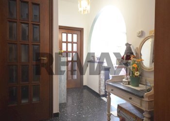Hall / corridoio - Quadrilocale viale della libertà
 
10, Cairo Montenotte - foto 18