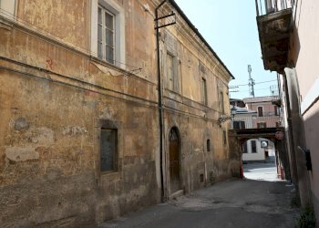 Edificio all\'aperto - Casa indipendente Via Probo Mariano
131, Sulmona - foto 4
