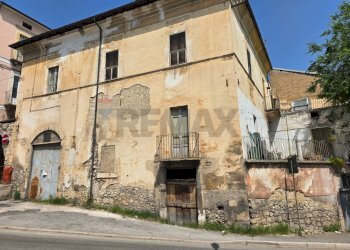 Casa all\'aperto - Casa indipendente Via Probo Mariano
131, Sulmona - foto 9