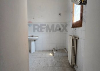 Bagno - Casa indipendente Via Probo Mariano
131, Sulmona - foto 18