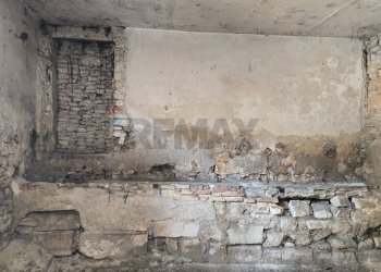 Non correlato - Casa indipendente Via Probo Mariano
131, Sulmona - foto 27