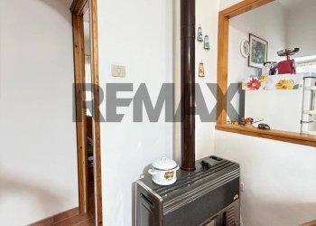 Hall / corridoio - Semi-detached house via Del Cipollaro
 
8, Campolieto - photo 4