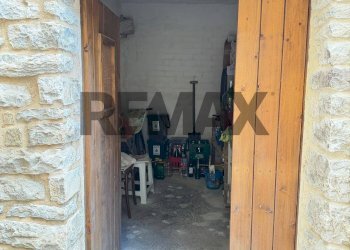 Parcheggio - Semi-detached house via Del Cipollaro
 
8, Campolieto - photo 33