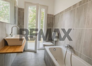 Bagno - Villa via dei venti
 
94, Massarosa - photo 9