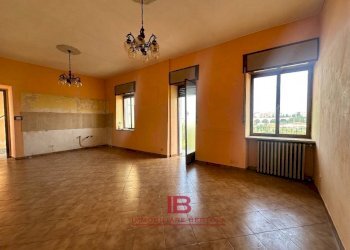 Foto 4 - Stabile - Palazzo VIA SAN GIACOMO
 
23, Cuneo - foto 4