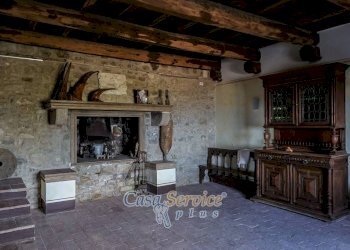 Salone - Villa strada Statale di Baschi, Todi - foto 3