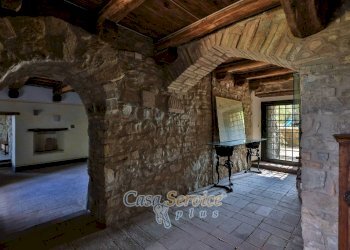 Interno palazzo - Villa strada Statale di Baschi, Todi - foto 10