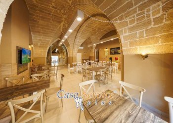 Interno non residenziale - Ristorante via Isabella d'Aragona, Gallipoli - foto 7