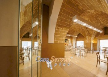 Interno non residenziale - Ristorante via Isabella d'Aragona, Gallipoli - foto 18
